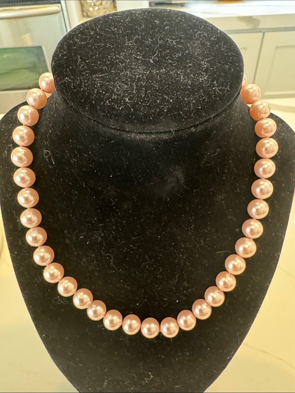 Classic Pink Pearl Necklace - Elegant Women's Jewelry